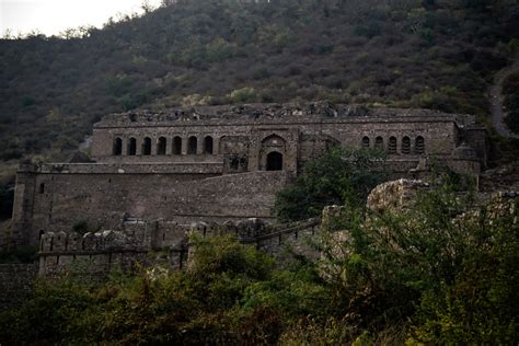 Bhangarh-Fort-Haunted_-8