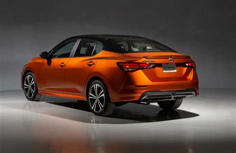 Nissan Sentra B18 2020: ¡Apostandole a los sedán! - Fuel Car Magazine