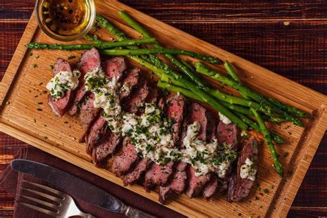 Steak With Gorgonzola Sauce - the Perfect Flavor Combination | Recipe ...