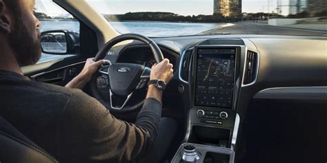 2022 Ford Edge Interior | Porcaro Ford in Racine