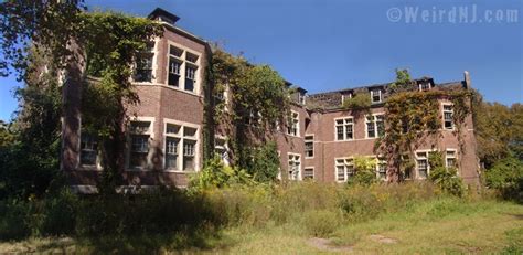 PARAGHOSTAL : PENNHURST ASYLUM