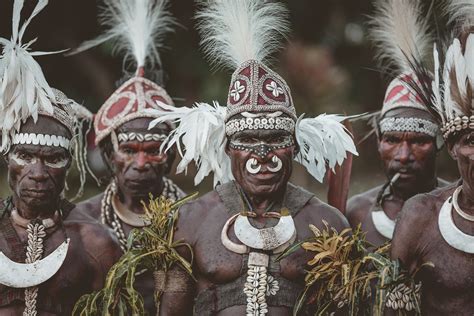 The tribespeople of Papua New Guinea – We love it Wild