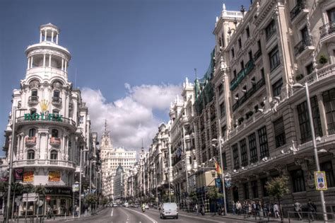 Gran Via (Great Way), Madrid