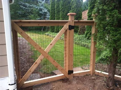 36 best Hog Wire Fence images on Pinterest | Garden fences, Gardening ...