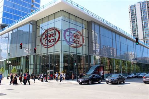 New Jewel-Osco Opens At Clark & Division With Starbucks, Full Bar ...