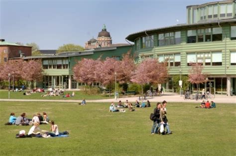 Stockholm University, Careers and Opportunities, La Trobe University