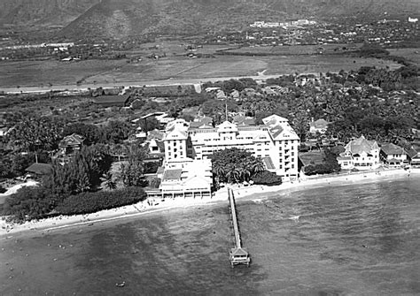 Moana Hotel | Images of Old Hawaiʻi