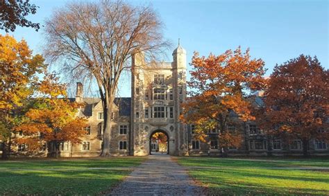 Top 10 Best Universities In The Midwest 2024 - College US