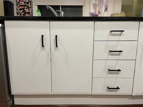 Solved: How to paint vinyl wrap kitchen cabinet? | Bunnings Workshop ...