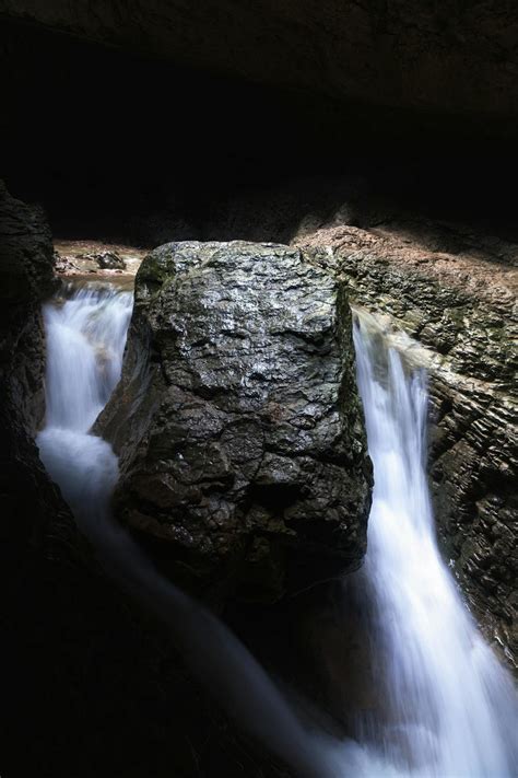 Long Exposure Photography of a Waterfall · Free Stock Photo