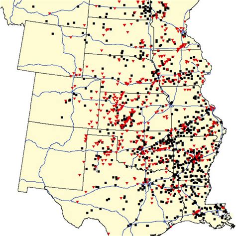 Tornado distribution (%) by EF-scale rating (EF1, 314; EF2, 130; EF3 ...