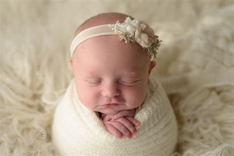 Richmond Newborn Studio Photographer | Sweet Baby Girl