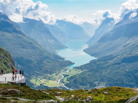 12 Magnificent Mountains in Norway to Add to Your Bucket List ...