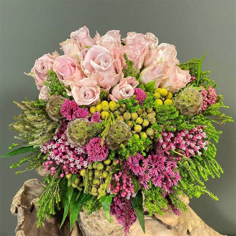 Bouquet Roses Safari Scabiosa | Flower Shop | Bridal Bouquet