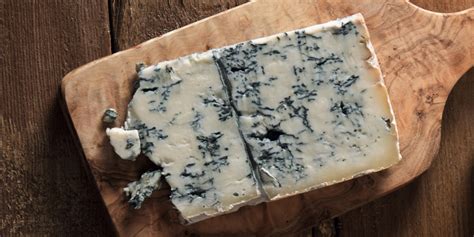 What is Gorgonzola cheese: Definition and Meaning - La Cucina Italiana