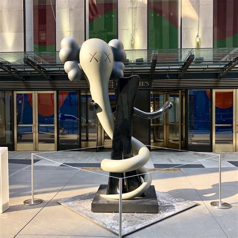 New Kaws statue outside of Christie's (Auction house in NYC) : kaws