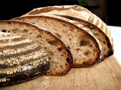 Beer Rye Sourdough | Rezept | Bier brot, Brot backen, Brot rezept