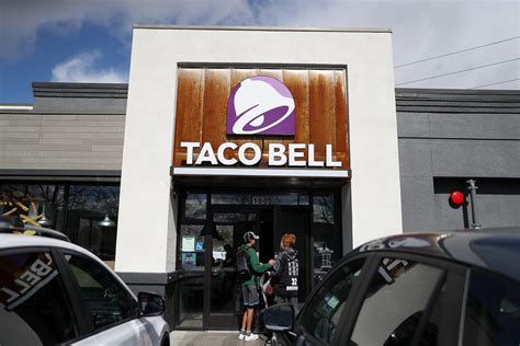 Taco Bell Christmas hours: Is Taco Bell open on Christmas? [Updated ...