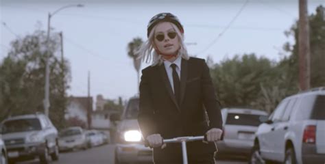 Phoebe Bridgers – “Motion Sickness” Video - Stereogum