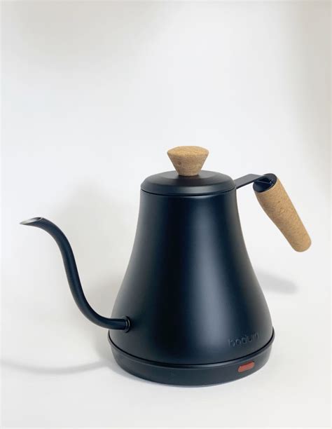 Bodum Melior Gooseneck Electric Water Kettle, 27 Ounces, Matte Black ...