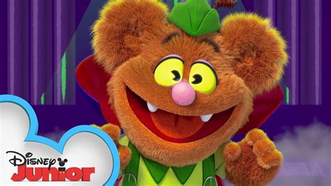 Fozzie's Spooky Halloween 👻 | Muppet Babies | Disney Junior - YouTube