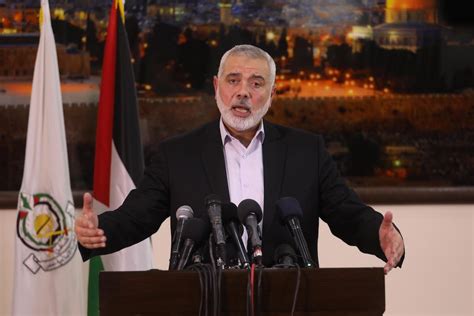 Haniyeh meets Speaker of Iran’s Shura Council – Middle East Monitor