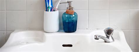 How To Clean Your Bathroom Sink – Rispa