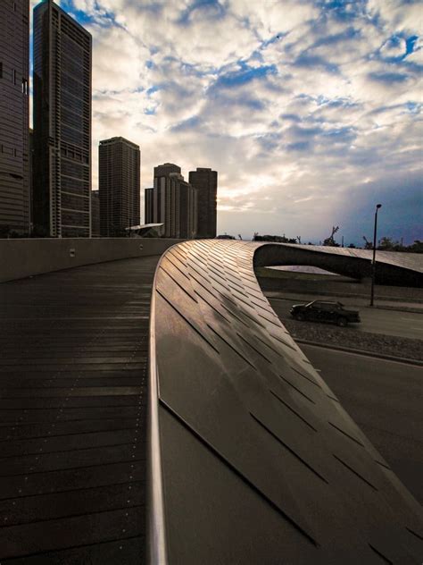 BP Pedestrian Bridge, Chicago, USA