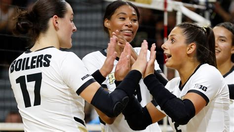 Early hole too much for Purdue volleyball to overcome against Oregon