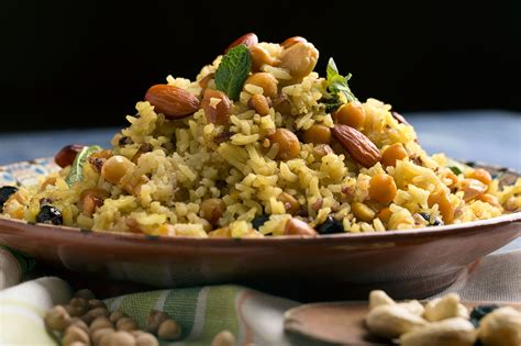 Rice Pilaf With Almonds and Raisins recipe | Epicurious.com