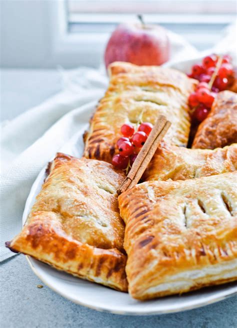 Easy apple hand pies with puff pastry | Recipe | Apple puff pastry ...