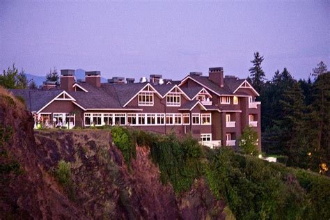 Salish Lodge | Lodge, House styles, Mansions