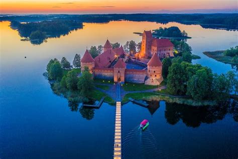 Trakai Island Castle – Trakai, Lithuania - Atlas Obscura