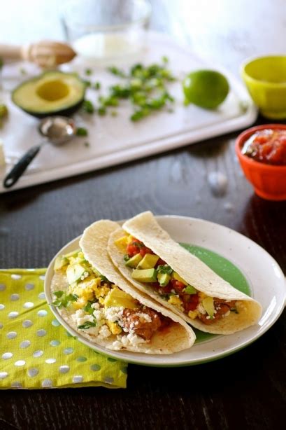 Breakfast Soft Tacos | The Curvy Carrot