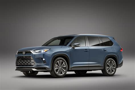 The Toyota Highlander and Grand Highlander: What Are the Key ...