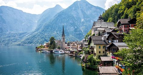 One Perfect Day in Hallstatt, Austria | Earth Trekkers