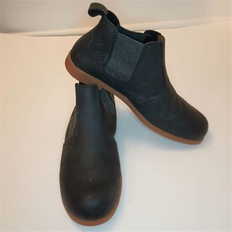 Kodiak Black Leather Chelsea Ankle Boots Size 6 - Gem