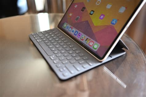 Future Apple Smart Keyboards could connect directly to the iPad touchscreen