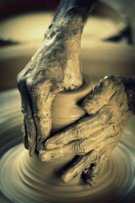 potters hands | Art photography, The potter's hand, Ceramics