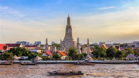 Wat Arun —Temple Review | Condé Nast Traveler