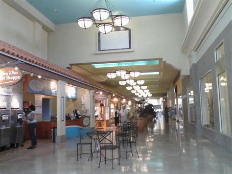 Sky City: Retail History: Westshore Plaza: Tampa, FL