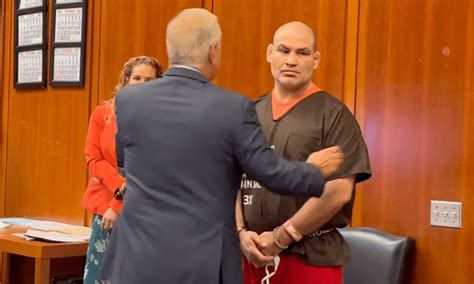 Video: Cain Velasquez appears in court as pre-trial hearing delayed