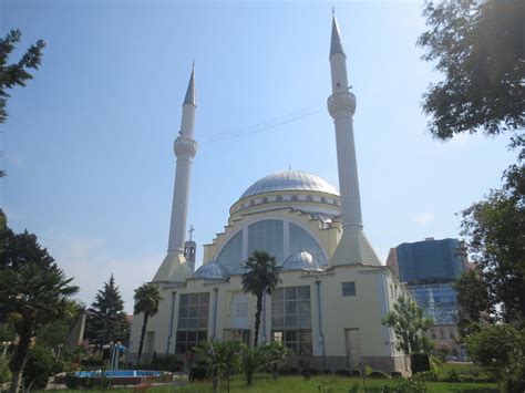 Shkoder Mosque | Relatively new and really nice mosque | Mike Steele ...