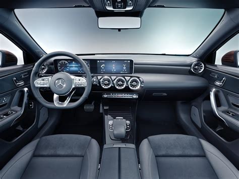 2019 Mercedes-Benz A-Class sedan-interior