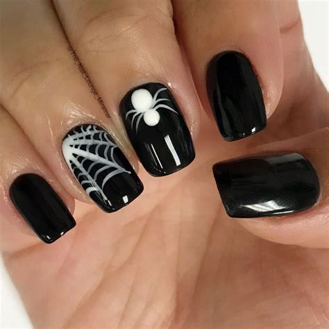 Spiderweb Halloween nail art design #easynailart | Halloween nails easy ...