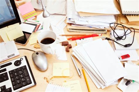 6 Easy Tips To Declutter and Clean Your Office