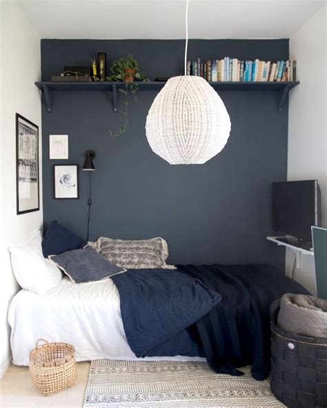 20+ Minimalist Bedroom Decorating Ideas For Small Spaces | Schlafzimmer ...