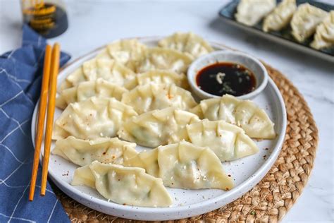 Dumplings met kip | Japanse dumplings (gyoza) Lekker en Simpel