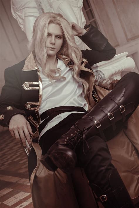 Alucard cosplay (Netflix version) by me : castlevania