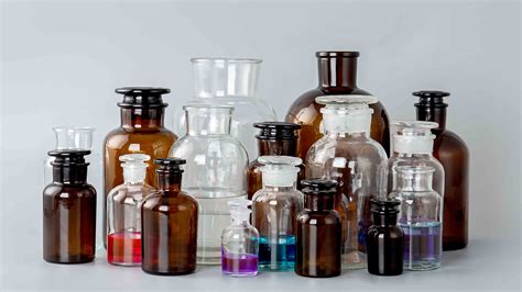 News - How to choose reagent glass bottles?